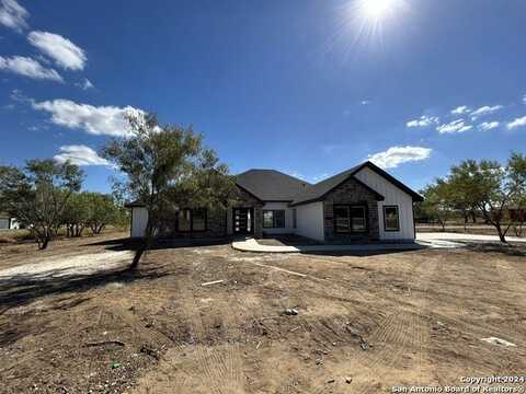 116 HIDDEN RANCH CT, Floresville, TX 78114