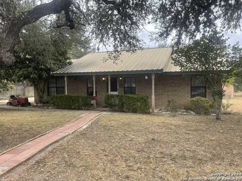 62 Timbers Ln, Leakey, TX 78873