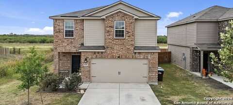 632 GREENWAY TRL, New Braunfels, TX 78132