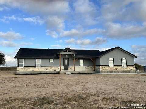 113 Carrizo Ranch Dr., Floresville, TX 78114