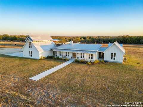 2367 Laubach Road, Seguin, TX 78155