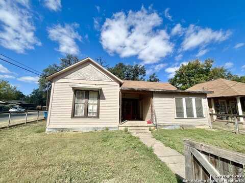 502 ROSS ST, Kerrville, TX 78028