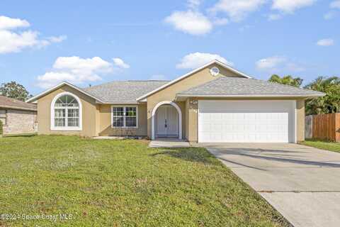 2040 Henry Avenue, Melbourne, FL 32904