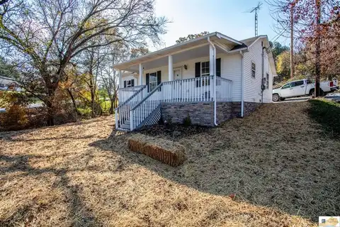 301 Morgantown Street, Caneyville, KY 42721