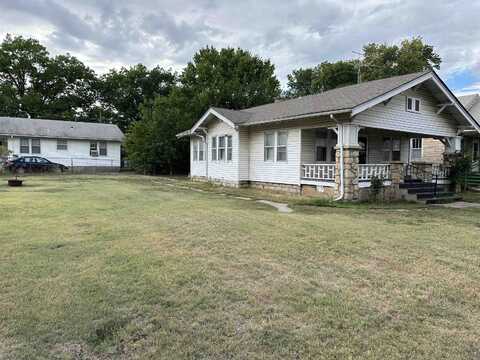 322 S Jefferson Ave, Wellington, KS 67152