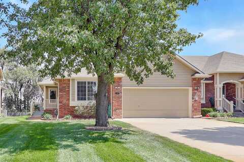 2316 N Lakeway Cir, Wichita, KS 67205