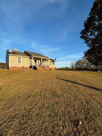 4160 Robertson's Road, Blackstone, VA 23824