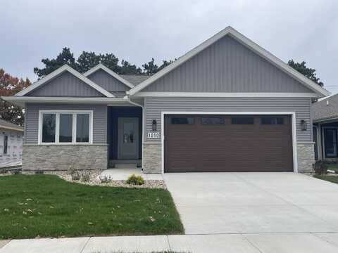 1010 20th Street, Prairie Du Sac, WI 53578