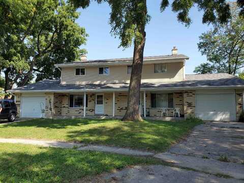 2421 Adler Circle, Middleton, WI 53562