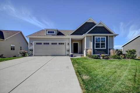 6151 Pine Ridge Way, Mc Farland, WI 53558