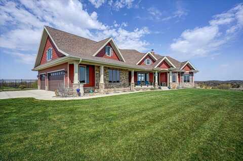 9338 Spring Valley Road, Mazomanie, WI 53560