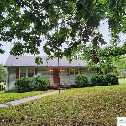 1805 E Green, Clinton, MO 64735