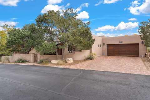 109 Cantera Circle, Santa Fe, NM 87501