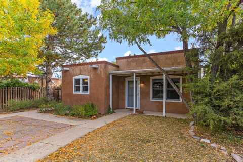 513 Fulton Lane, Santa Fe, NM 87505