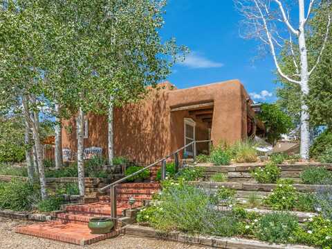 2 Lamy Station Trail, Lamy, NM 87540