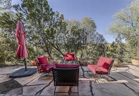 159 Calle Ojo Feliz, Santa Fe, NM 87505