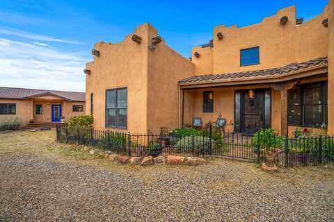 13 Vereda Corta, Santa Fe, NM 87507