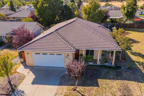 19017 Shoreline Drive, Cottonwood, CA 96022