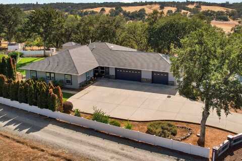 14500 Woodland Hills Drive, Red Bluff, CA 96080