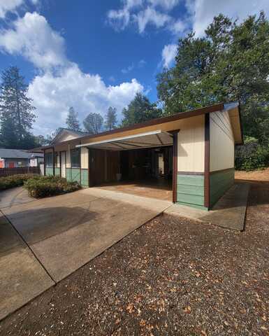 2336 Walton Avenue, Shasta Lake, CA 96019