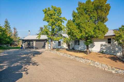 2365 Howard Drive, Redding, CA 96001