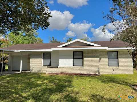 1514 Alamo Drive, Victoria, TX 77901