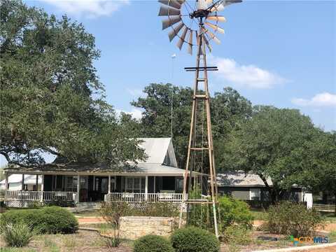 84 County Road 315, Yoakum, TX 77995