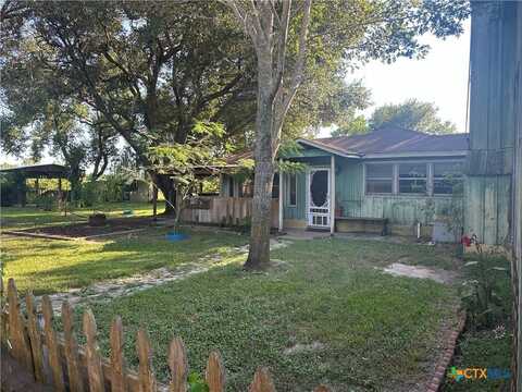 875 Hill Road, Victoria, TX 77905