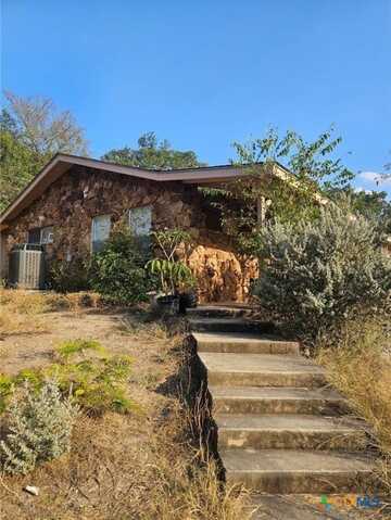 1058 Lonesome, Canyon Lake, TX 78133