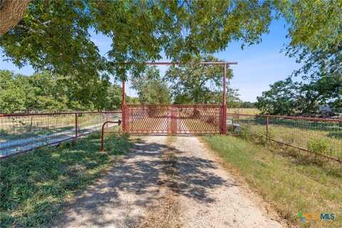 5501 Old Colony Line Road, Lockhart, TX 78644