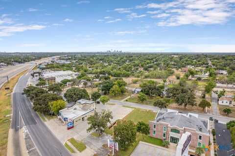 5814 W INTERSTATE 10, San Antonio, TX 78201