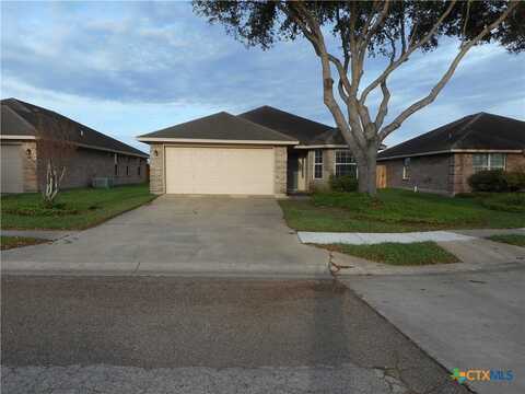 101 Brenna Circle, Victoria, TX 77901