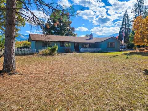 975 Cedar Flat Road, Williams, OR 97544