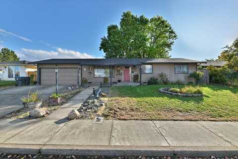 2680 Terrmont Street, White City, OR 97503