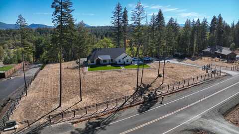 1222 Ellison Loop, Merlin, OR 97532