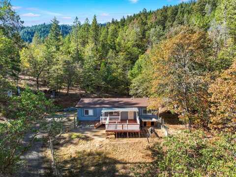 5203 W Evans Creek Road, Rogue River, OR 97537