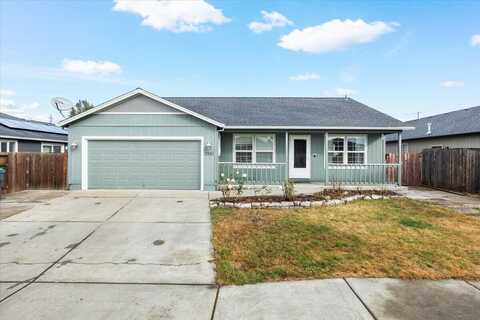 3841 Valley Meadows Drive, White City, OR 97503