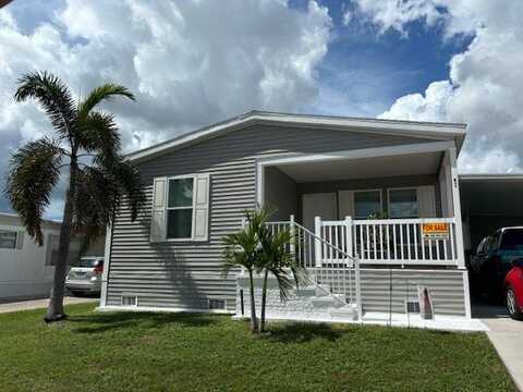 42 SERENDIPITY BLVD, North Fort Myers, FL 33903