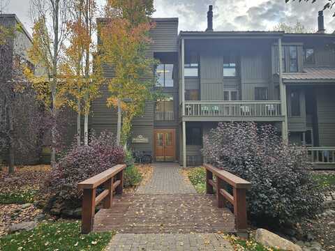 1427 Cottonwood Condo Dr, Sun Valley, ID 83353