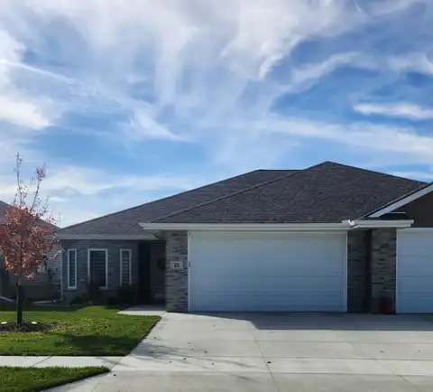 22 PATRICK Circle, COUNCIL BLUFFS, IA 51503