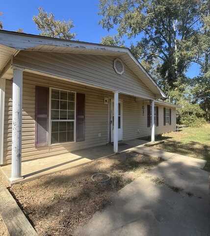 214 Carter Street, Osyka, MS 39657