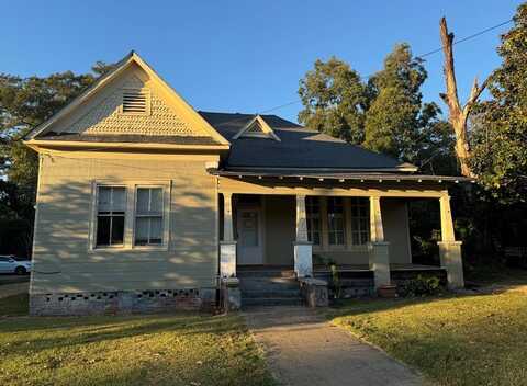 719/721 Pearl River Avenue, Mccomb, MS 39648