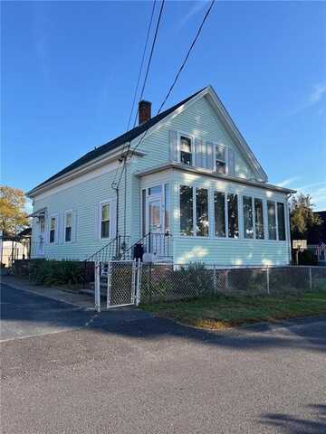 11 Cole Street, Bristol, RI 02809