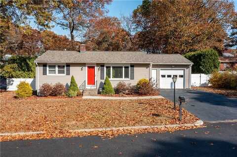 7 First Street, Lincoln, RI 02865