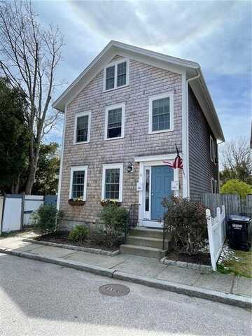 12 Callender Avenue, Newport, RI 02840