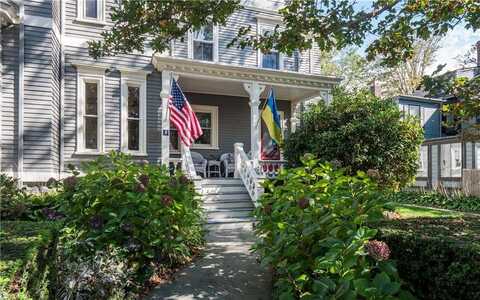 8 Cottage Street, Newport, RI 02840