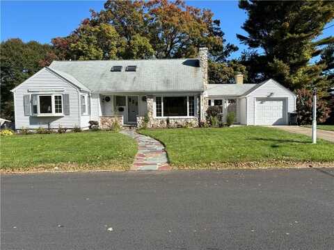 131 Pinecrest Drive, Pawtucket, RI 02861