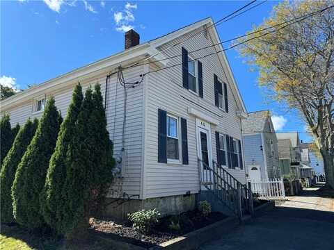 46 Mount Hope Avenue, Bristol, RI 02809