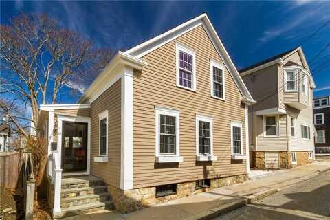 28 Extension Street, Newport, RI 02840