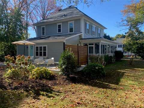 386 Pleasant Street, East Providence, RI 02916